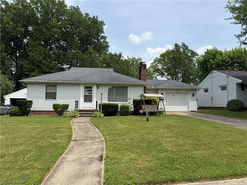 2360 Burton Avenue, Alliance, OH 44601 - #1