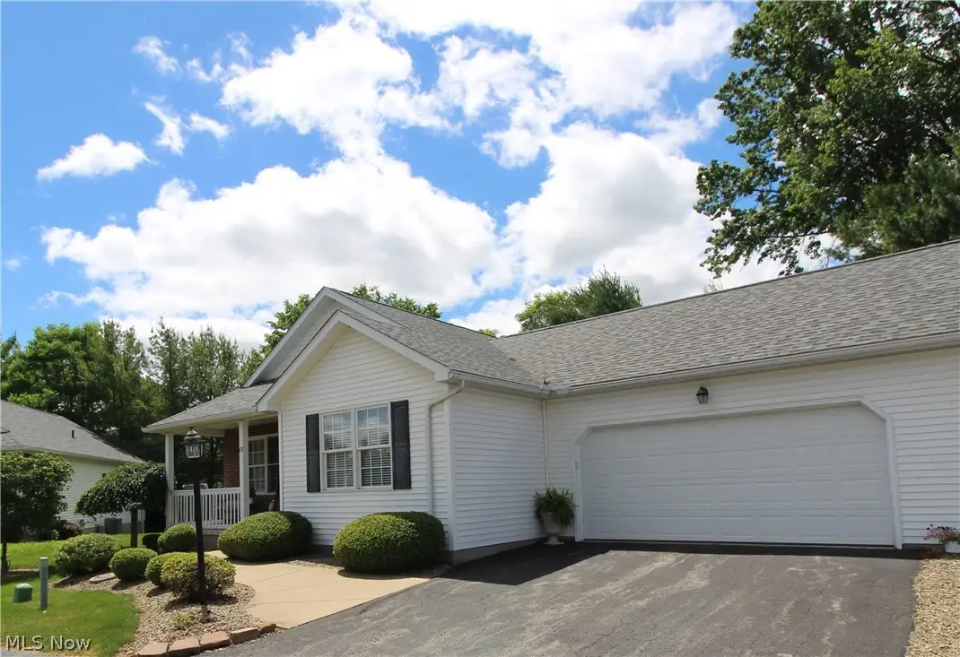 13 Hedgerows, New Middletown, OH 44442 - #1