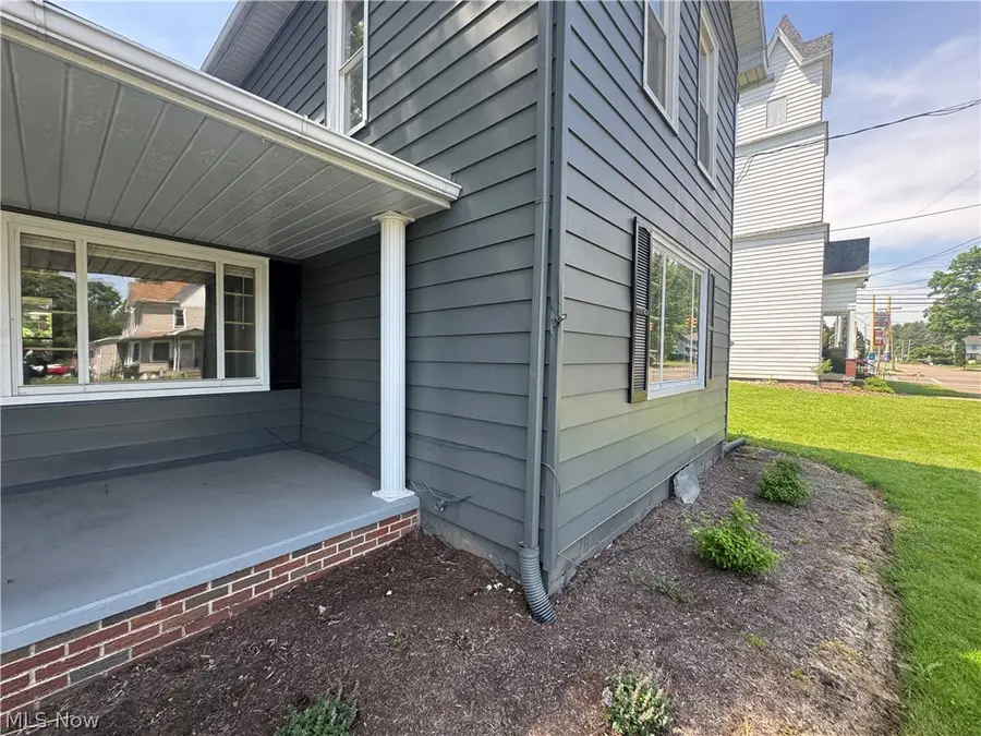 218 Main W Street, Beach City, OH 44608 - #3