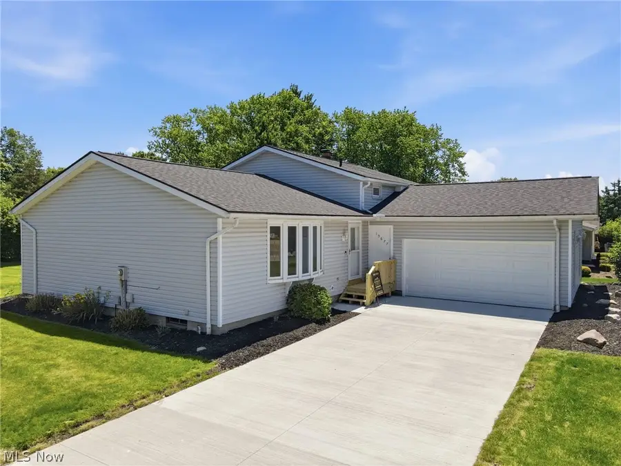 15677 Pinewood Drive, Strongsville, OH 44149 - #2