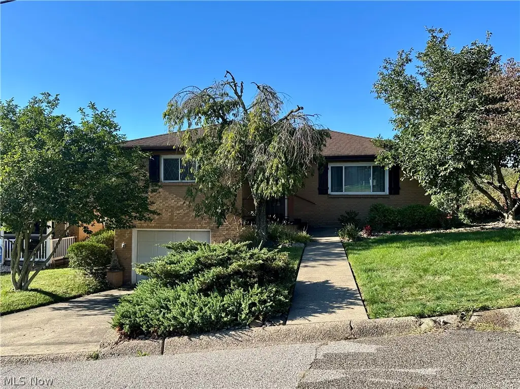 212 Wayne Avenue, Weirton, WV 26062 - #1