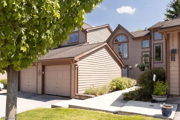 3 Hanover Lane, Beachwood, OH 44122