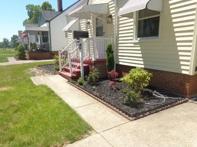 4396 Rockland Drive, Brooklyn, OH 44144 - #2