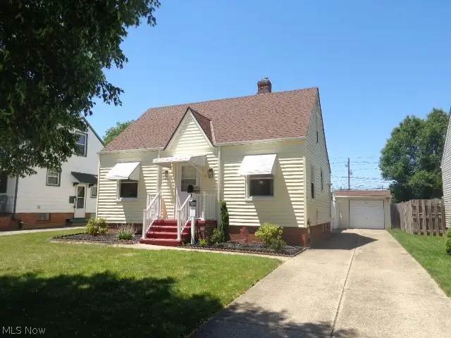 4396 Rockland Drive, Brooklyn, OH 44144 - #3