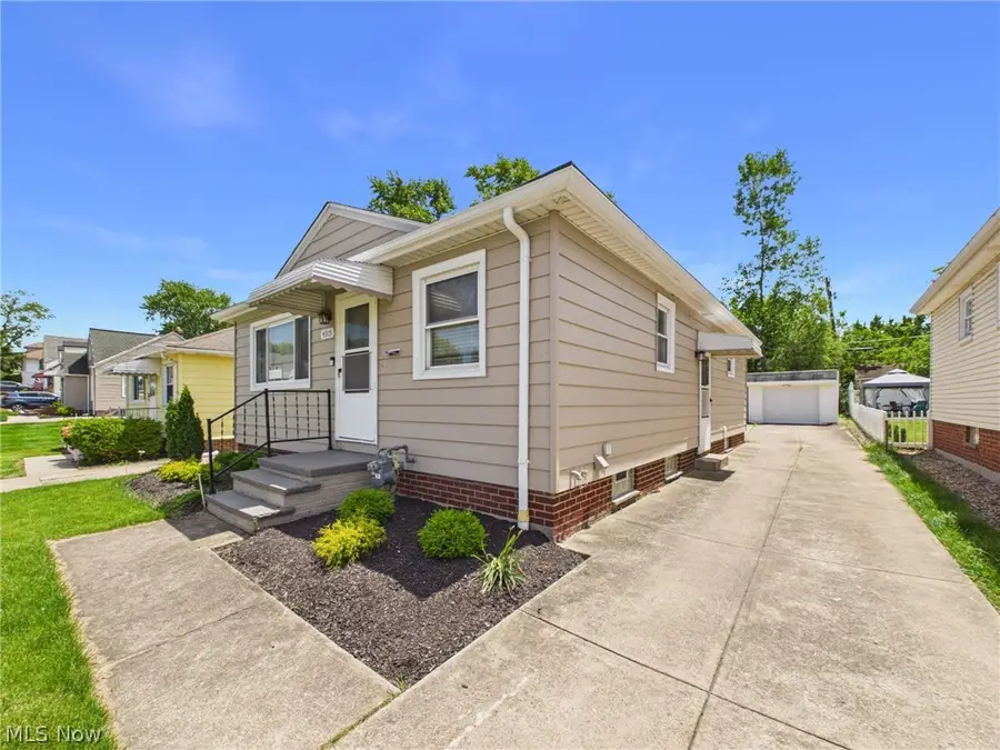 4315 Russell Avenue, Parma, OH 44134 - #3