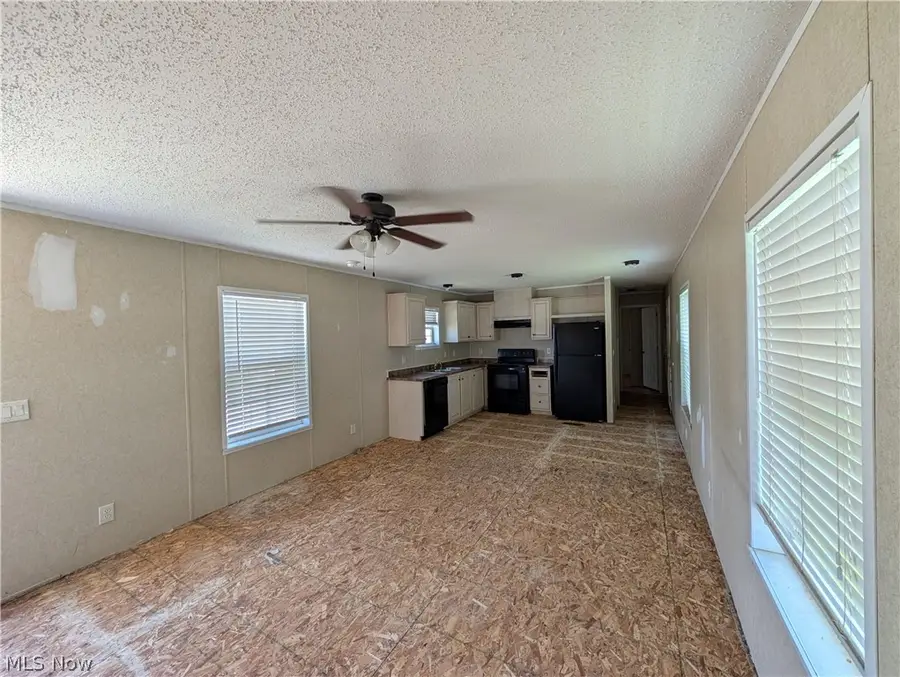 205 Larkstone Place, Elyria, OH 44035 - #3