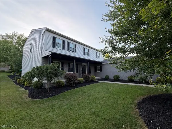 8120 Daventree Drive, Brecksville, OH 44141
