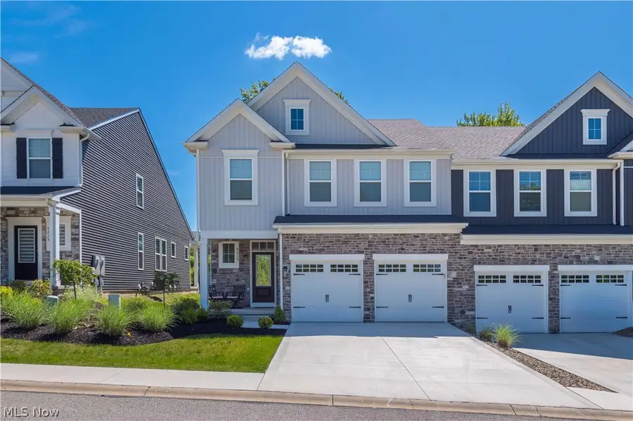 9235 Ledge View Terrace, Broadview Heights, OH 44147 - #2