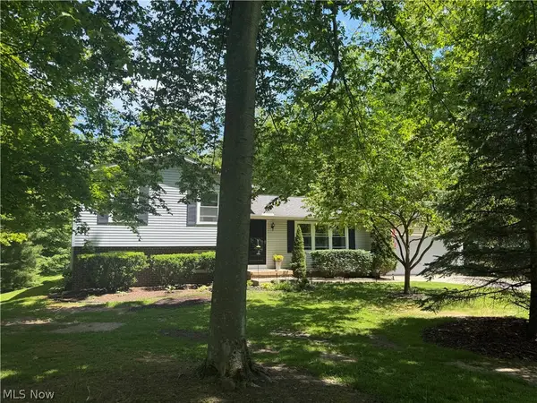 15025 Crestwood Drive, Middlefield, OH 44062