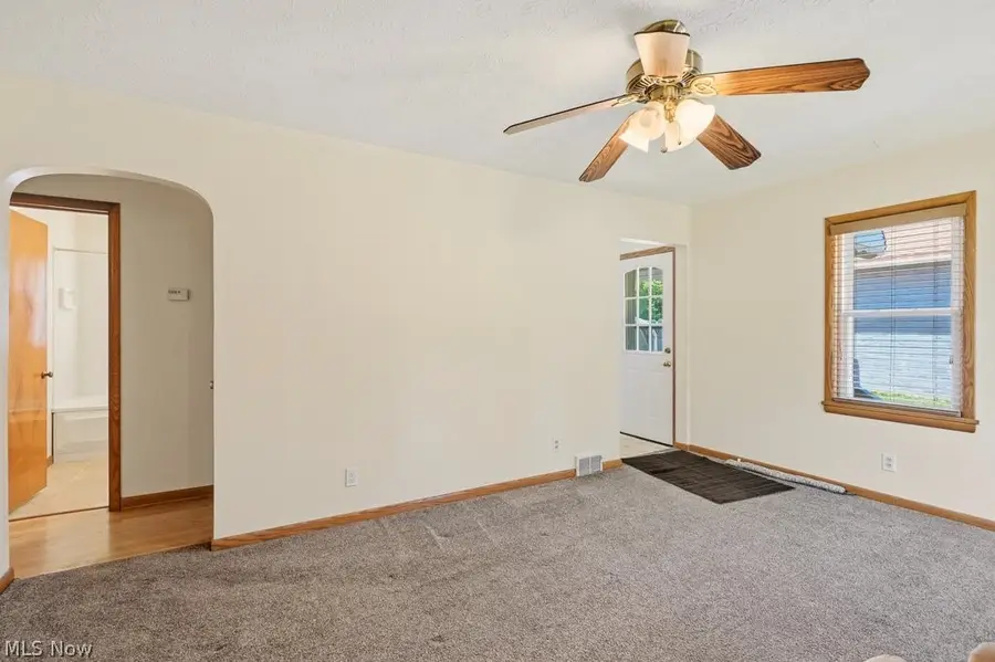 744 Utica Avenue, Akron, OH 44312 - #3
