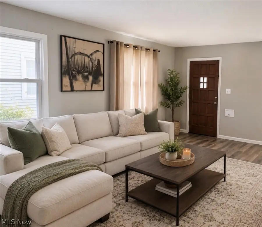 1572 Woodrow Avenue, Mayfield Heights, OH 44124 - #2