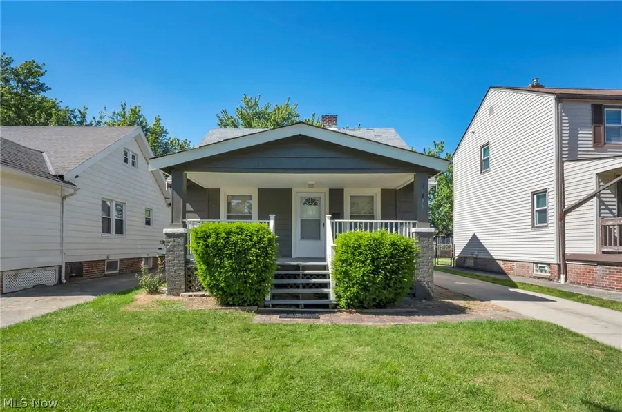 21821 Wilmore Avenue, Euclid, OH 44123 - #2