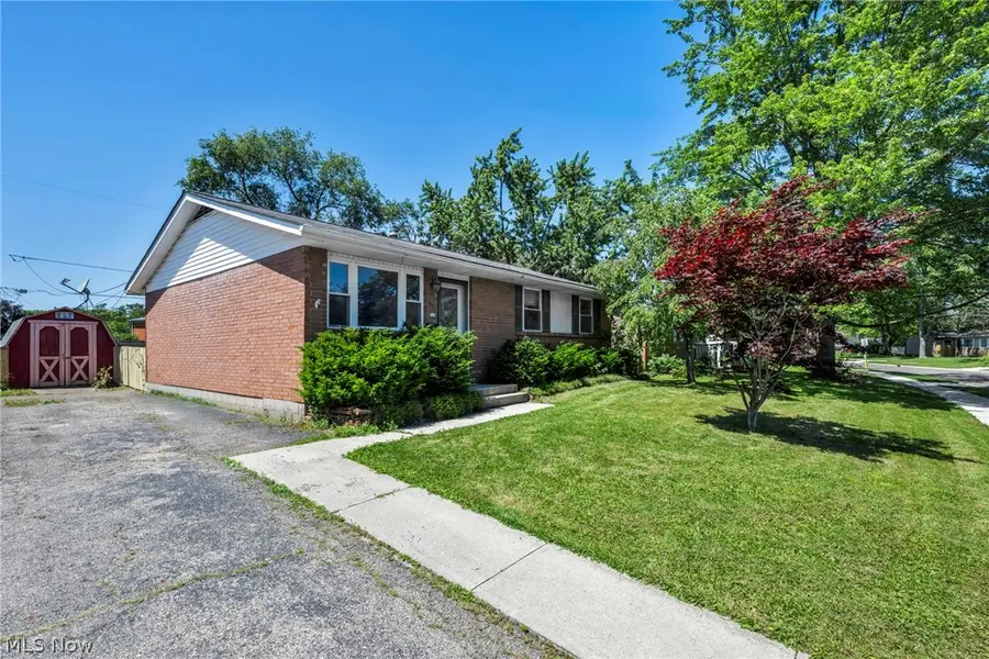 3401 Reaver Avenue, Grove City, OH 43123 - #2