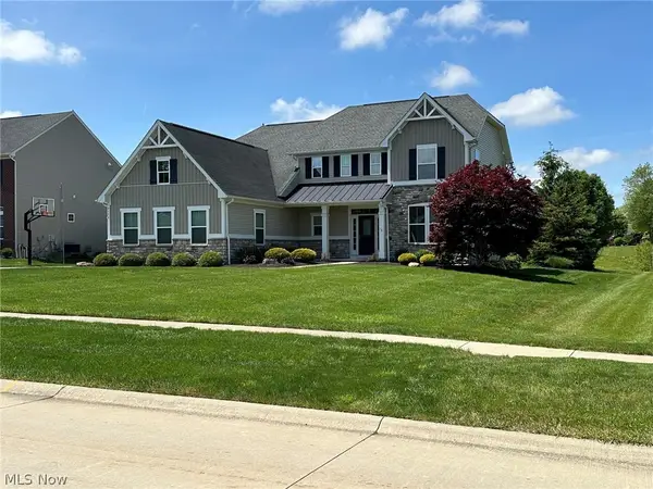 2556 Palmer Lane, Avon, OH 44011