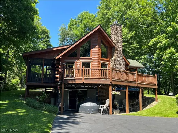 1631 W Buckhorn Drive #453, Millersburg, OH 44654