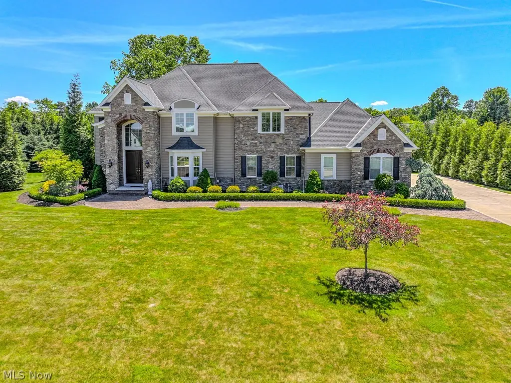 6300 Ox Ridge Trail, Highland Heights, OH 44143 - #1