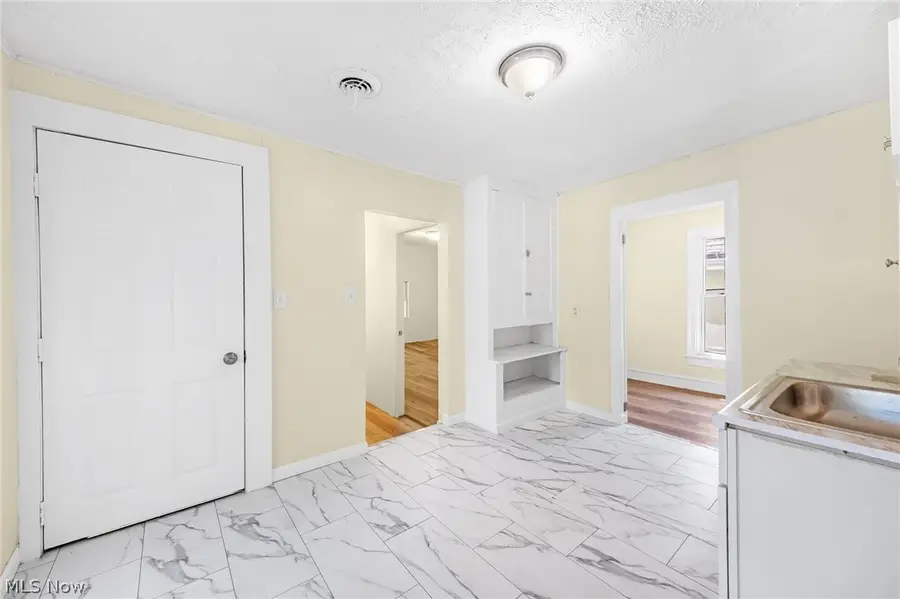 3020 W 47th Street, Cleveland, OH 44102 - #2