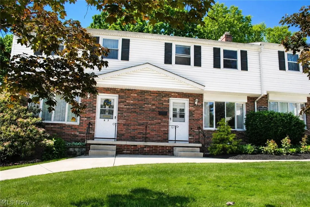 6484 State Road #D8, Parma, OH 44134 - #1