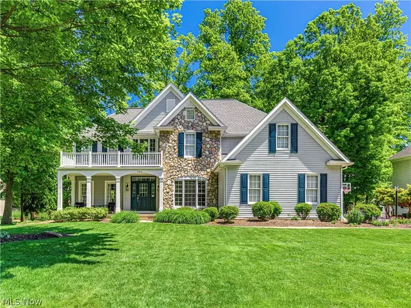 433 Castle Pines Drive, Fairlawn, OH 44333