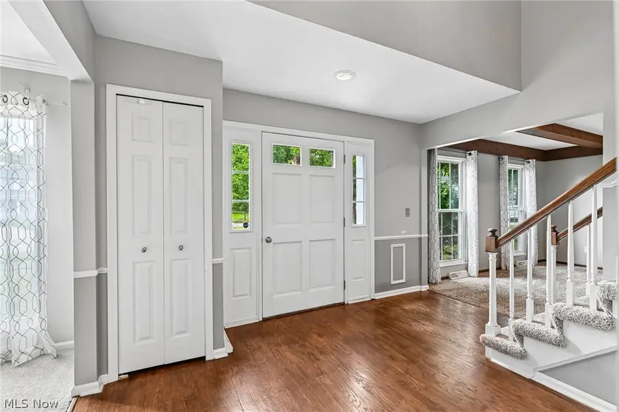 16980 S Meadows Circle, Strongsville, OH 44136 - #3