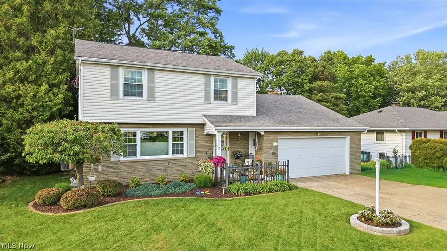 934 Larkridge Avenue, Youngstown, OH 44512 - #2