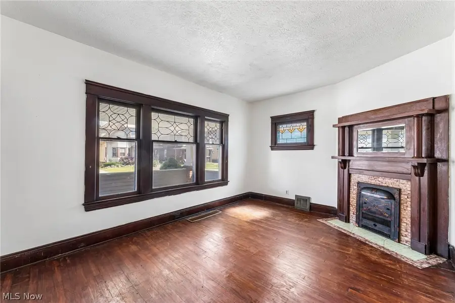 4408 Beta Avenue, Newburgh Heights, OH 44105 - #3