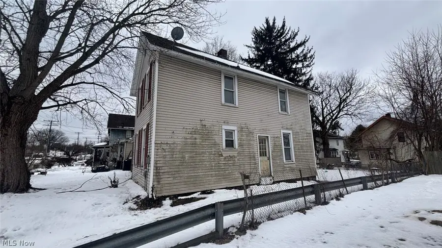 756 Brown Street, Akron, OH 44311 - #3