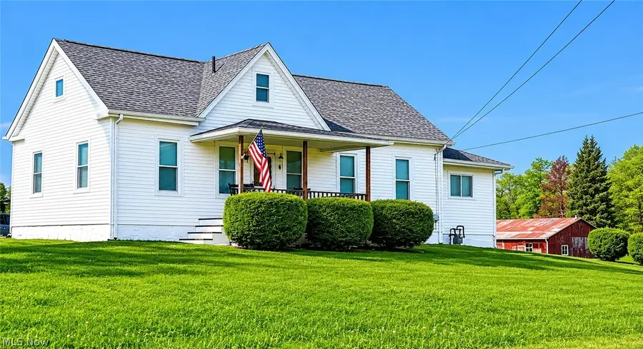 8942 Edison Ne Street, Louisville, OH 44641 - #2