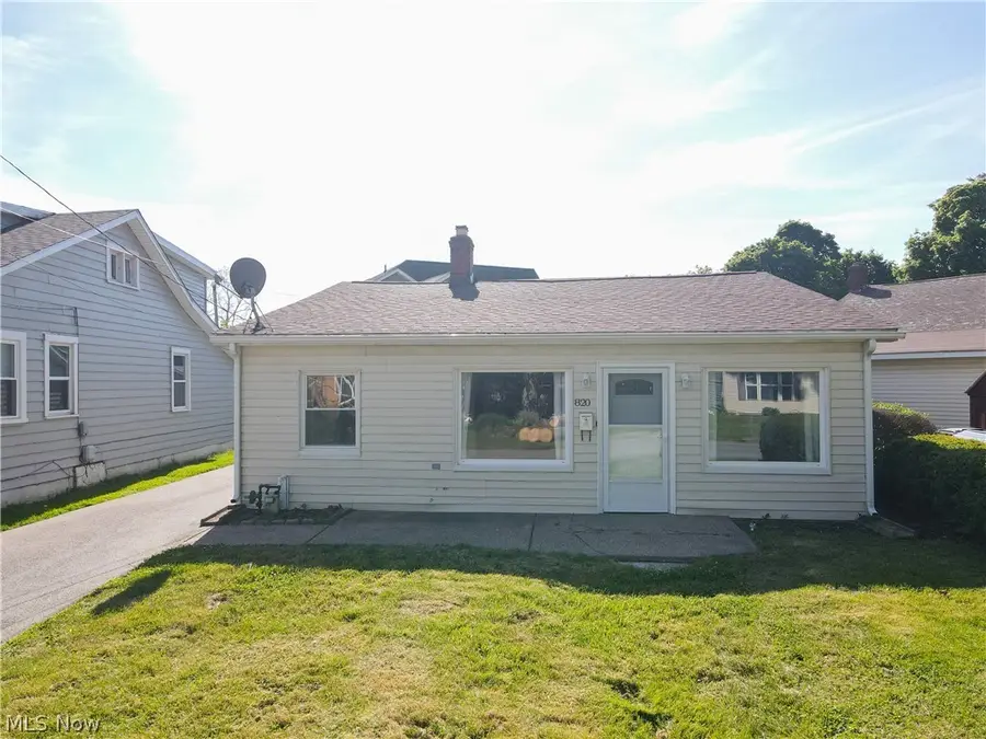 820 Peach Boulevard, Willoughby, OH 44094 - #2