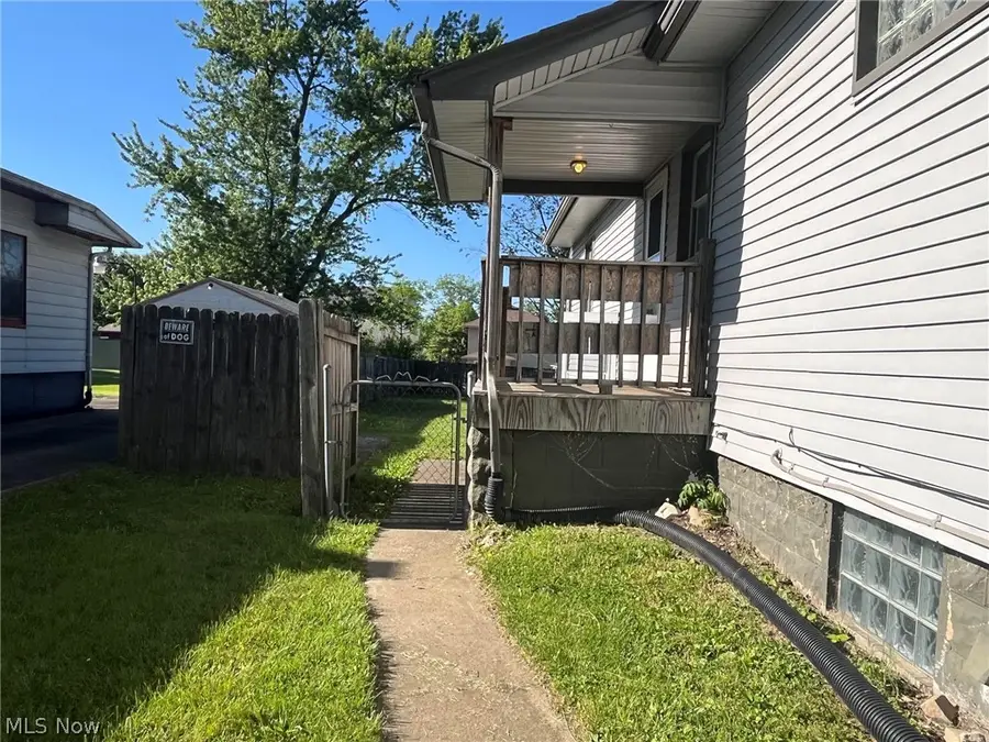 363 Spring Street, Struthers, OH 44471 - #2