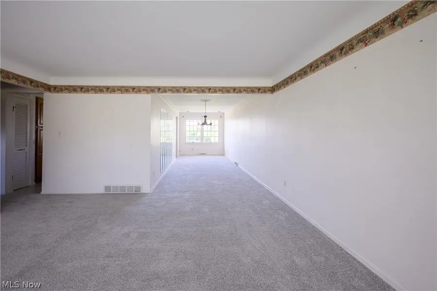 651 E Parkleigh Drive, Seven Hills, OH 44131 - #3