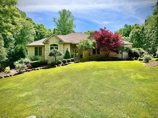 11565 Robin Wood Lane, Chagrin Falls, OH 44023