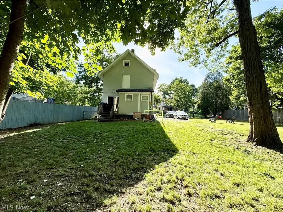 869 Berwin Street, Akron, OH 44310 - #3
