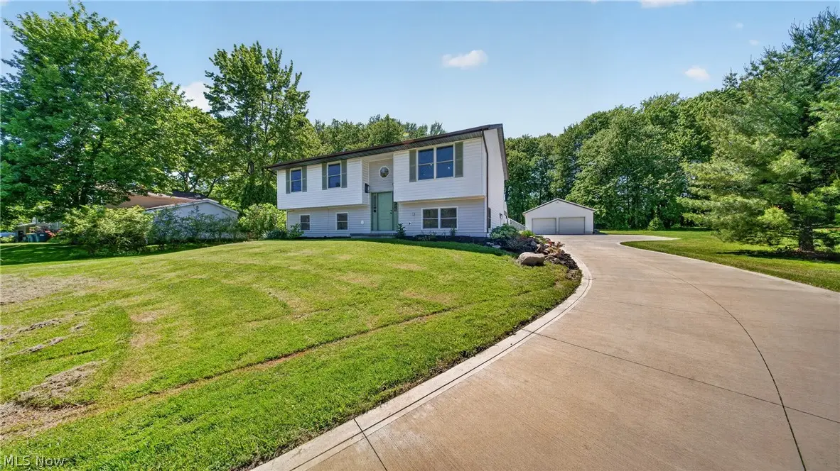 10142 Hillcrest Road, Kirtland, OH 44094 - #1