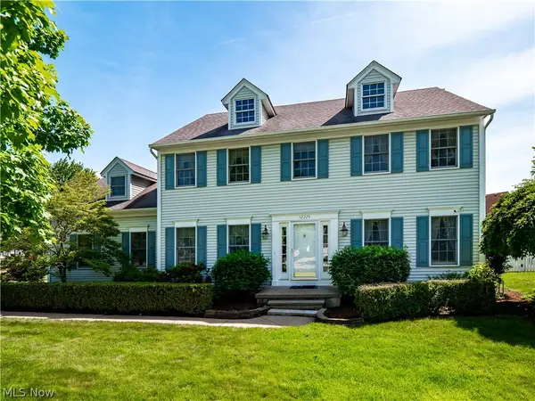 32225 Augusta Drive, Avon Lake, OH 44012