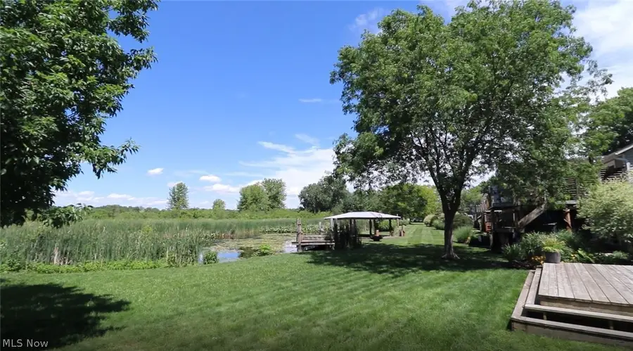 2325 Lakeside Drive, Lakemore, OH 44250 - #2