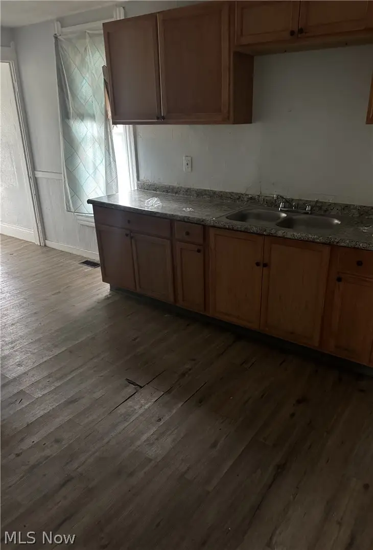7712 Redell Avenue, Cleveland, OH 44103 - #3