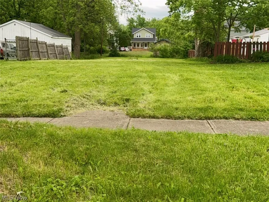 222 Wooster Street, Elyria, OH 44035 - #3