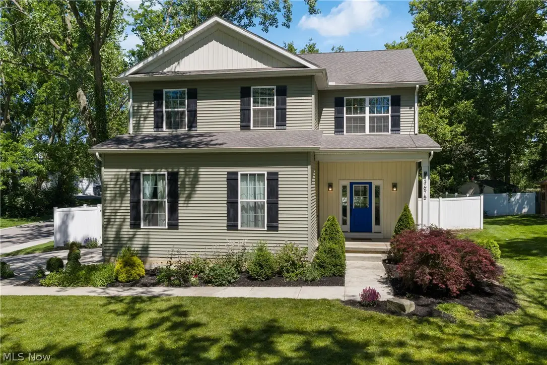 3675 Washington Park Boulevard, Newburgh Heights, OH 44105 - #1