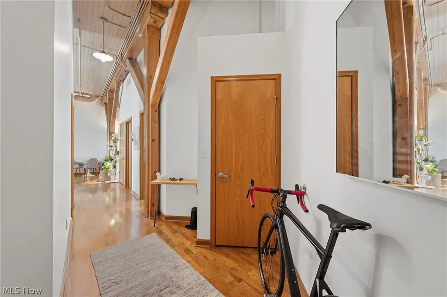 635 W Lakeside Avenue #402, Cleveland, OH 44113 - #2