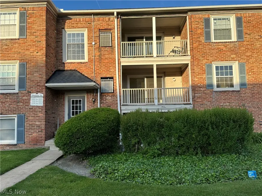 2222 Glouchester Drive #2222, Lyndhurst, OH 44124 - #3