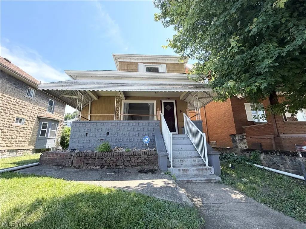 942 Virginia Avenue, Follansbee, WV 26037 - #1