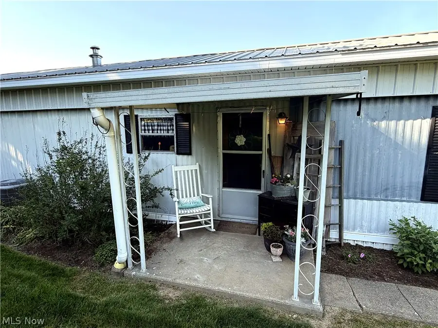 538 Spring Ne Street, Sugarcreek, OH 44681 - #3