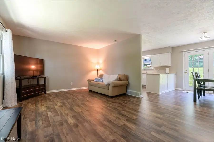 5732 Benjamin Sw Street, Canton, OH 44706 - #3