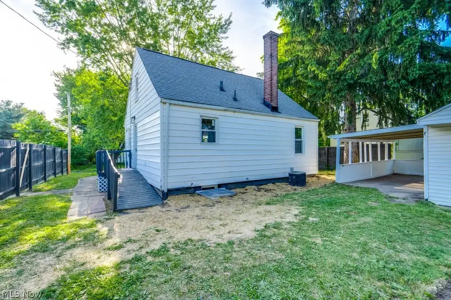 1626 13th Se Street, Massillon, OH 44646 - #2