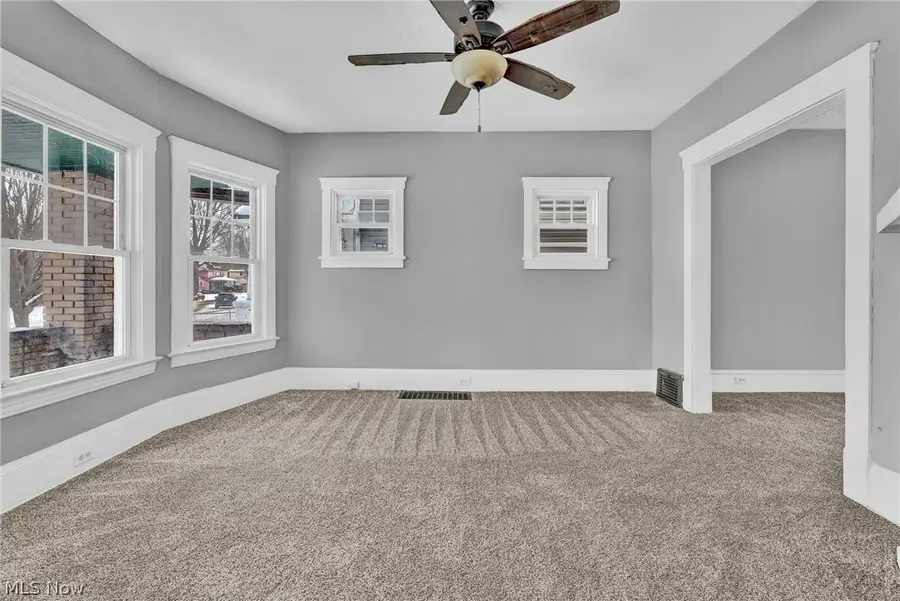 12824 Woodside Avenue, Cleveland, OH 44108 - #3