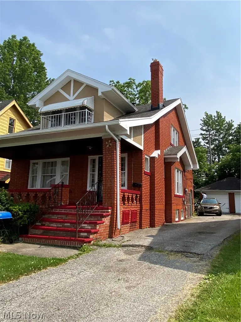 13118 Saybrook Avenue, Garfield Heights, OH 44105 - #1