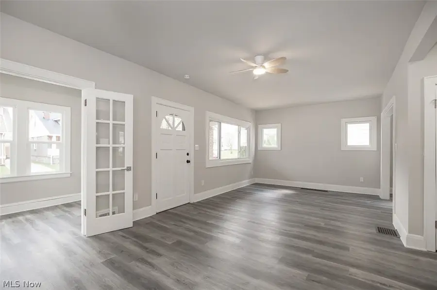 4940 E 106th Street, Garfield Heights, OH 44125 - #3