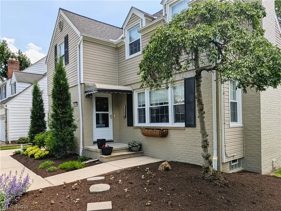 14434 Washington Boulevard, University Heights, OH 44118 - #2