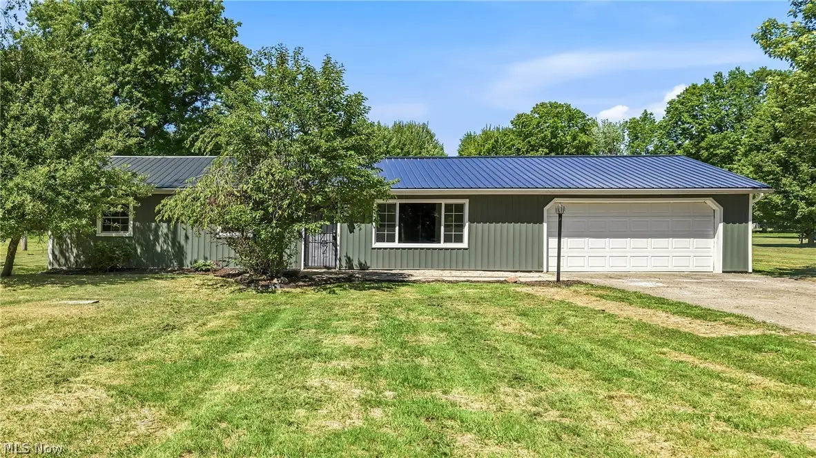 5423 Thompson Clark Road, Bristolville, OH 44402 - #1